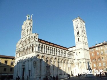 Walking Tour and Exploration of Lucca