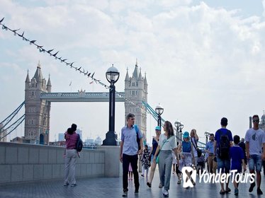 Westminster to Tower Bridge Walking Tour with a Local Guide in London