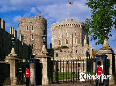 Windsor Castle and Hampton Court Palace - Private Bespoke Tour From London