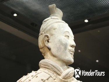 Xi'an Coach Tour: Discover Terracotta Warriors and Qin Shi Huang Mausoleum