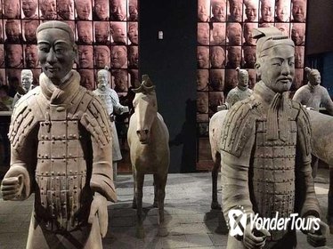 Xi'an Day Tour: Shanxi History Museum, Xi'an City Wall and Bell Tower