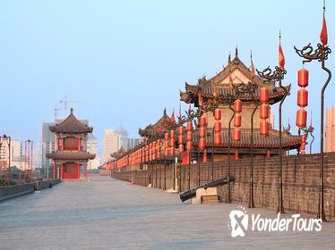 Xi'an in One Day: Terracotta Warriors, City Wall Day Trip from Chengdu by Air