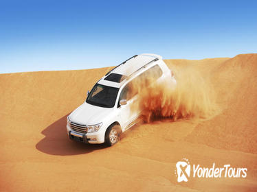 Dubai Super Saver: Desert Camp Experience by 4x4 and Dhow Dinner Cruise