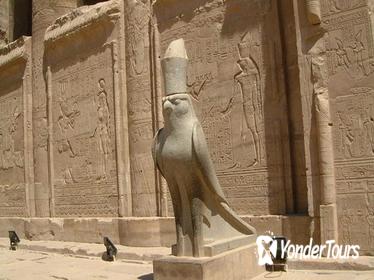 Private 7-Night Egypt Explorer Tour including Sleeper Train and Nile Cruise from Cairo