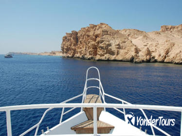 Sharm el Sheikh Shore Excursion: Red Sea Cruise and Snorkeling at Ras Mohamed National Park