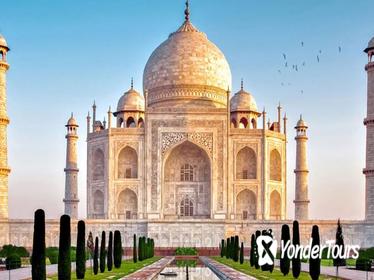 Private Taj Mahal Day Tour by Train from Delhi