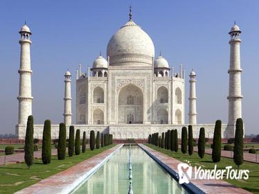 Delhi Tour with Taj Mahal in 03 Days by CAR