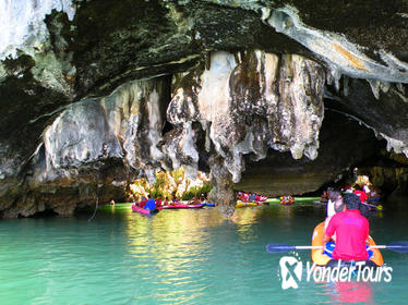 Hong by Starlight Including Sea Cave Kayaking and Loy Krathong Floating from Phuket