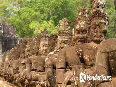 Private Tour: Angkor Wat Ancient Temples Full-Day Tour from Siem Reap