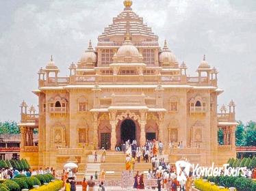 Private Spiritual Delhi Temples Tour with Guide