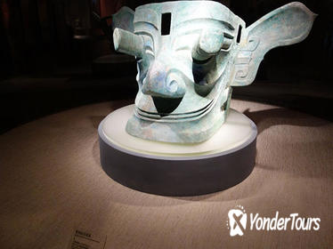 Sanxingdui Ruins and Giant Pandas Private Day Tour from Chengdu