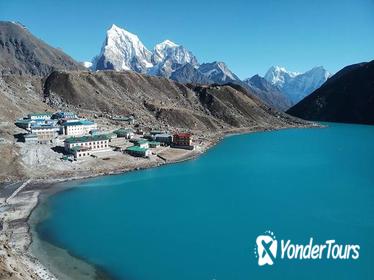 Everest Base Camp With Chola Pass via Gokyo Lakes