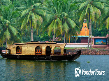 Kochi Private Tour: Kerala Backwater Houseboat Day Cruise