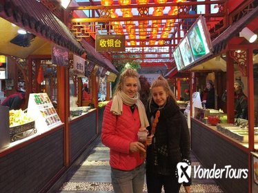Small-Group Night Walking Tour: Beijing Hutong Discovery Plus Great Leap Brewing Pub Visit