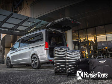 Private Yogyakarta Airport Transfer Service with English Speaking Driver Private Yogyakarta Airport Transfer Service with English Speaking Driver