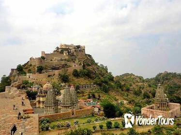 Private day trip to Kumbhalgarh and Ranakpur with Lunch and Transfer