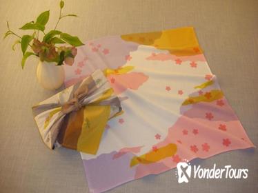 Japanese Culture of Somemono: Dye a wrapping cloth using Yama no Sachizome
