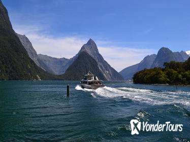 Full-Day Milford Sound Extraordinaire Tour from Te Anau