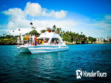 Full-Day Catalina Island Snorkeling Tour from La Romana