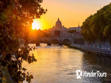 Rome in 1 day: Early Vatican, Colosseum Skip-the-line with Mini-Cruise and Lunch