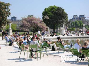 Paris Full-Day Tour: Become a Parisian for a Day