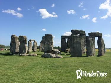 Day Trip to Stonehenge from Central London in Private Vehicle