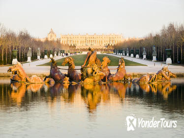 4 hour Versailles Tour including Skip the Line Castle Tickets & Licensed Guide