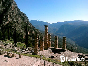 Private Full-Day Tour to Delphi and Arachova from Athens