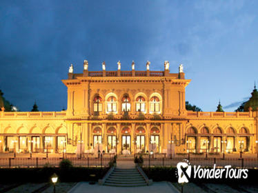 Kursalon Vienna: Johann Strauss and Mozart Concert Including 4-Course Dinner