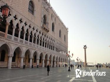 Walking Tour of Venice: from Marks Square to Rialto Bridge
