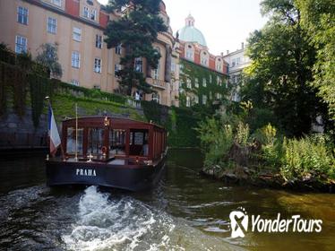 Prague's Little Venice: Sightseeing Canal Cruise
