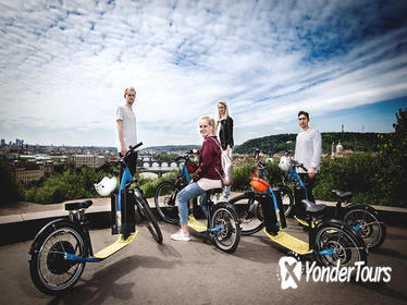 Prague E-Scooter Tour: Grand City Tour