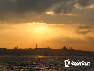 Private Tour: Romantic Bosphorus Cruise at Sunset