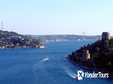 Bosphorus Boat Tour with Spice Bazaar and Rüstem Pasha Mosque Visit in Istanbul