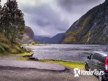 Private Tour to Sognefjord, Gudvangen, and Flåm from Bergen