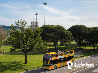 Lisbon Combo: Hop-On Hop-Off Tour with Four Routes Including Tram