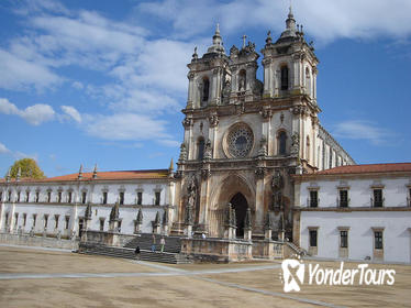 Portuguese West Coast Heritage 4 days Tour All Included - Private - From Lisbon