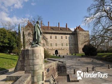 Guimaraes Medieval Tour with Lunch