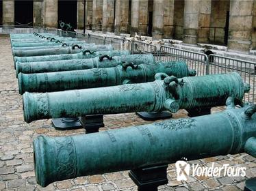 Skip-the-line & Semi-Private Guided Tour: Les Invalides World War Museum