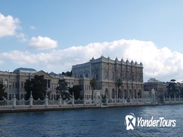 Dolmabahce Palace and Bosphorus Sightseeing Cruise with Küçüksu Palace