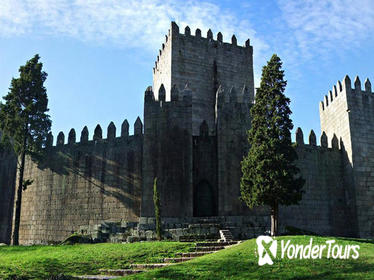 Private tour to historic Minho (Guimaraes and Braga)