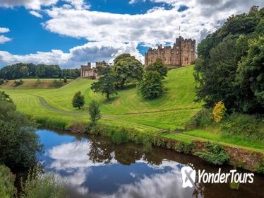 Alnwick Castle as Featured in Harry Potter and Scottish Borders Day Trip from Edinburgh