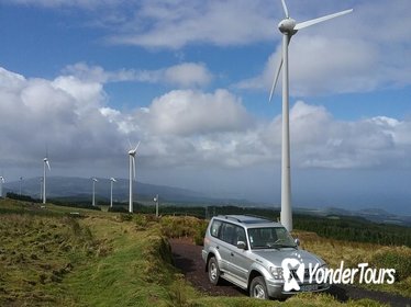 Full-Day Jeep Tour: The Northeast Azores in an Offroad 4x4