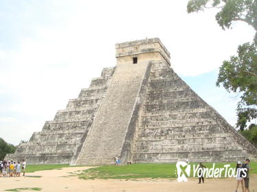Chichen Itza, Cenote and Valladolid Day Tour from Cancun