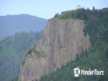 Multnomah Falls and Columbia River Gorge Tour from Portland