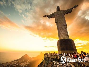 Viator Exclusive: Early Access to Christ Redeemer Statue with Optional Sugar Loaf Mountain Tour