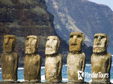 Easter Island Super Saver: Ahu Akivi and Orongo plus Anakena Beach Day Trip