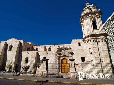 Private Tour: Colonial Arequipa Including Recoleta Convent and Casa del Moral