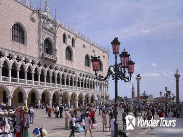 Doge's Palace Guided Visit and Secret Venice Walking Tour
