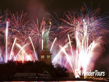 New Year's Eve Cruise with View of the NYC Skyline and Fireworks